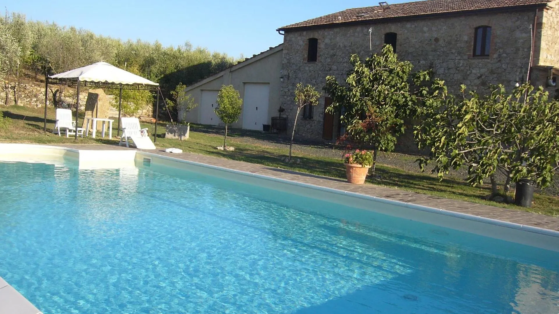 Vakantieboerderij Agriturismo Bio Le 4 Stagioni Porrona Italië